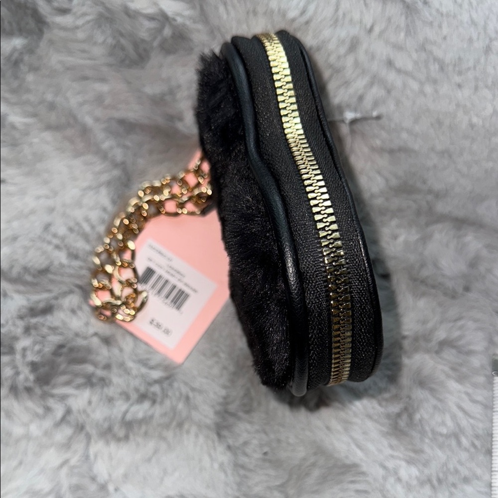 Juicy Couture Black and Gold Heart Clutch - Picture 5 of 6